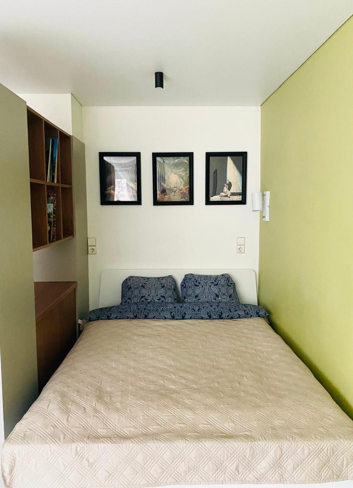 Apartament Modern & Cozy Gem - Spacious Retreat With Private Entrance
